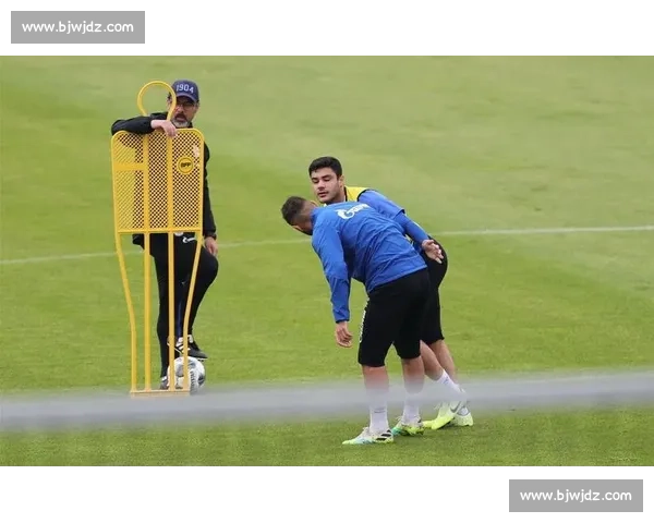 莱比锡主场迎战沙尔克胜负走势与战术看点前瞻分析关键球员状态对决